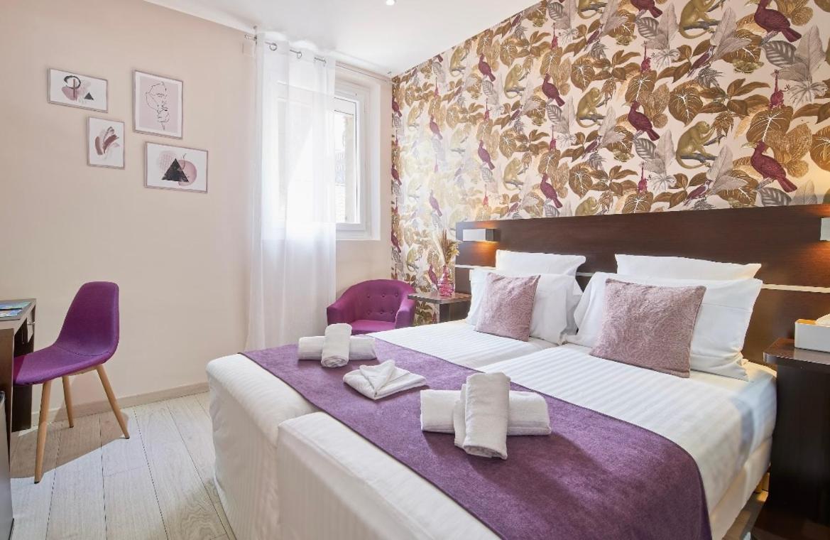 Hotel Du Vieux Port Saint-Raphaël Εξωτερικό φωτογραφία